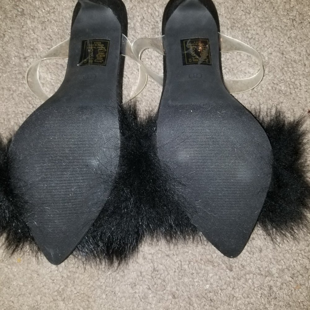 heels - Picture 2 of 4